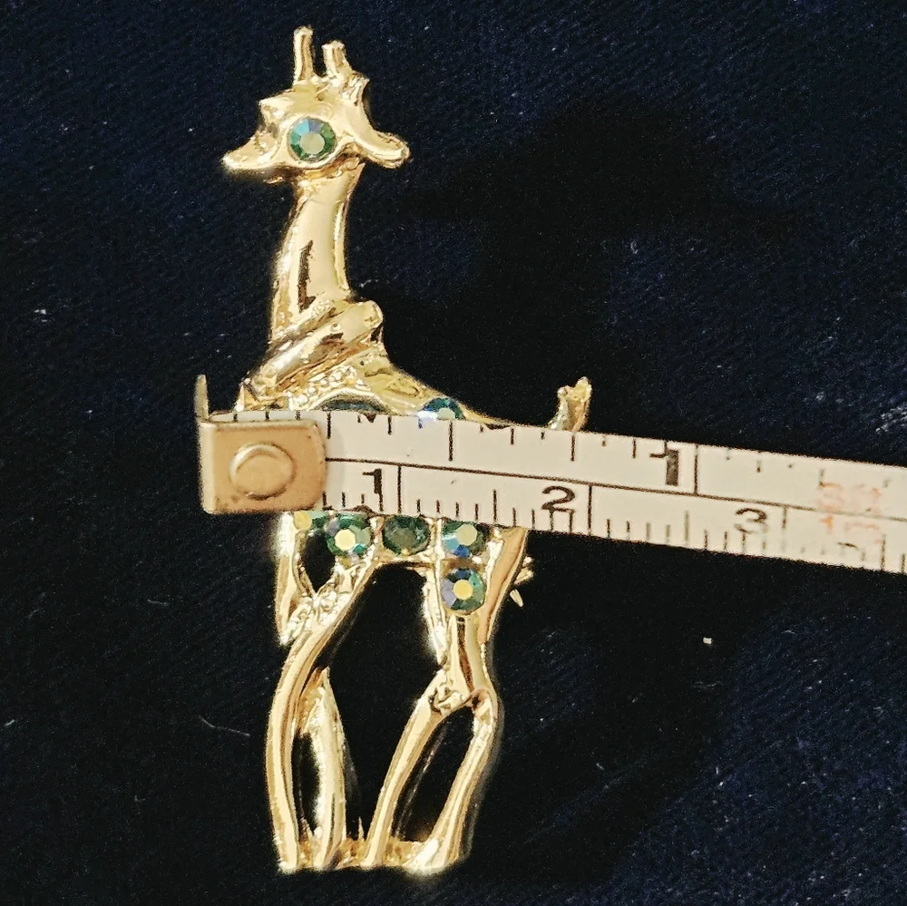 VTG Glodtone Giraffe Brooch Embellished with Emerald Green Rhinestones 1.75